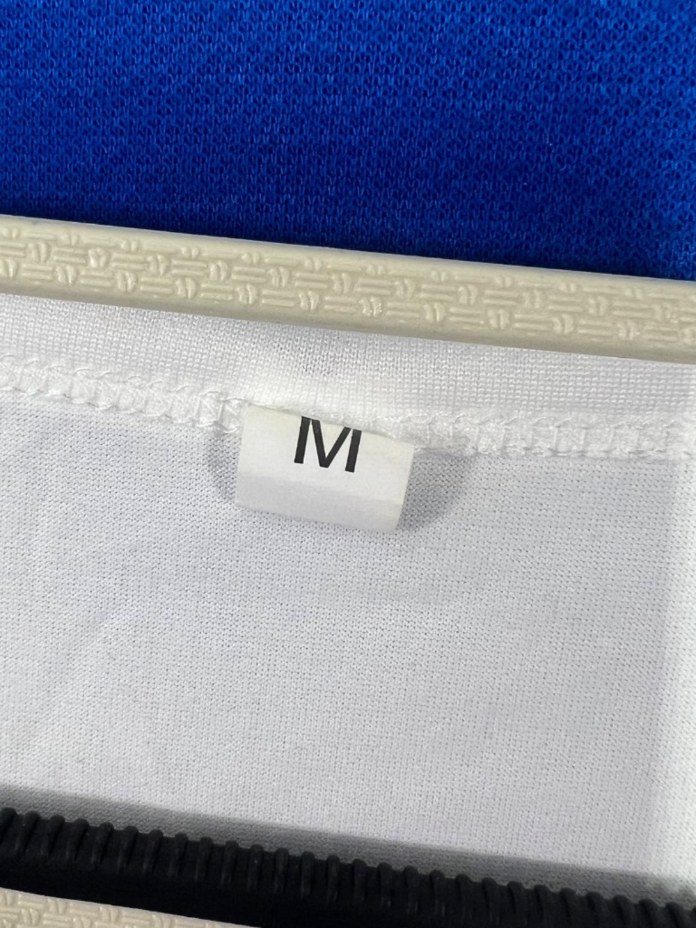 |•MTV White Tank Top•| Size Medium - Picture 4 of 6